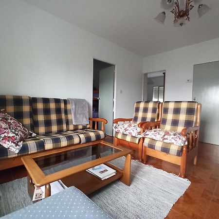Apartament O Descanso Da Abella Ourense Zewnętrze zdjęcie